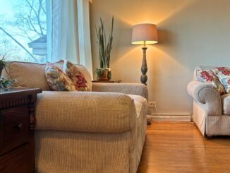 Book a private room in our Oak Lawn IL Furnished Rental House and enjoy our shared space amenities with other medical students and graduates working on USMLE.